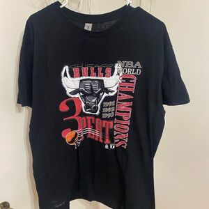 Vintage 90’s Gildan Black Chicago Bulls Championship T-Shirt